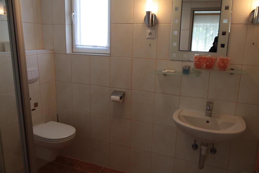 Pension Casa Topolino Wiener Neustadt Habitación foto