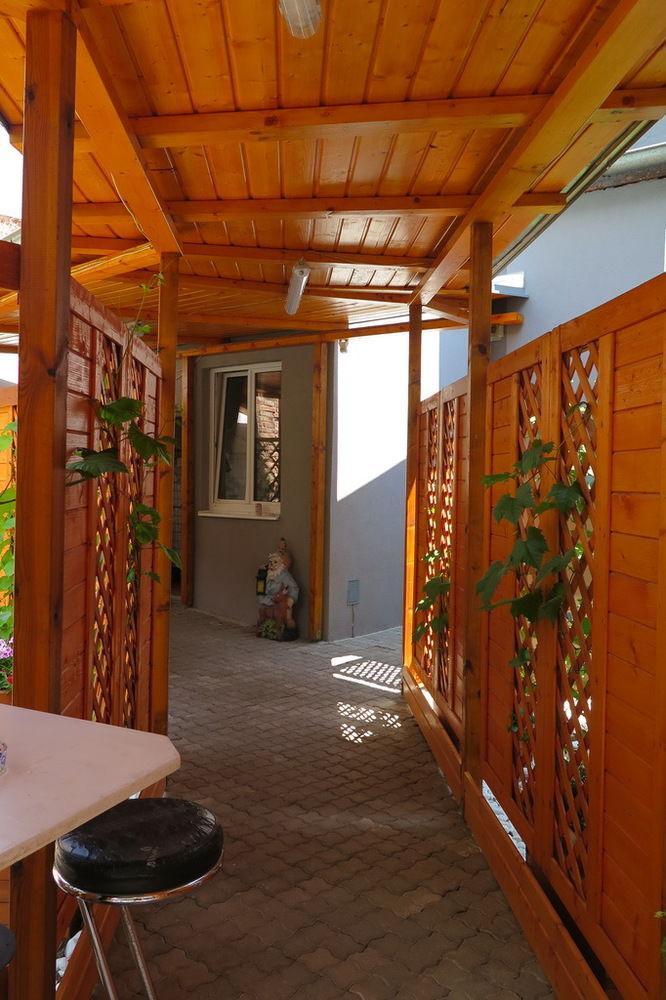Pension Casa Topolino Wiener Neustadt Exterior foto