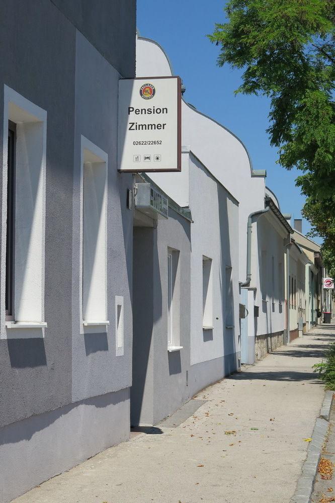 Pension Casa Topolino Wiener Neustadt Exterior foto